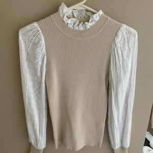 NEVER WORN En Saison Long Sleeve Top